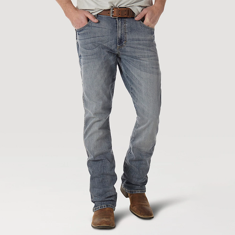 77MWZGL Wrangler® Men's RETRO® Slim Fit Bootcut Jeans